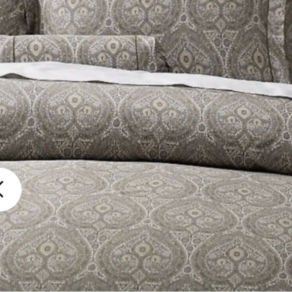 Restoration Hardware King duvet and 4 shams.